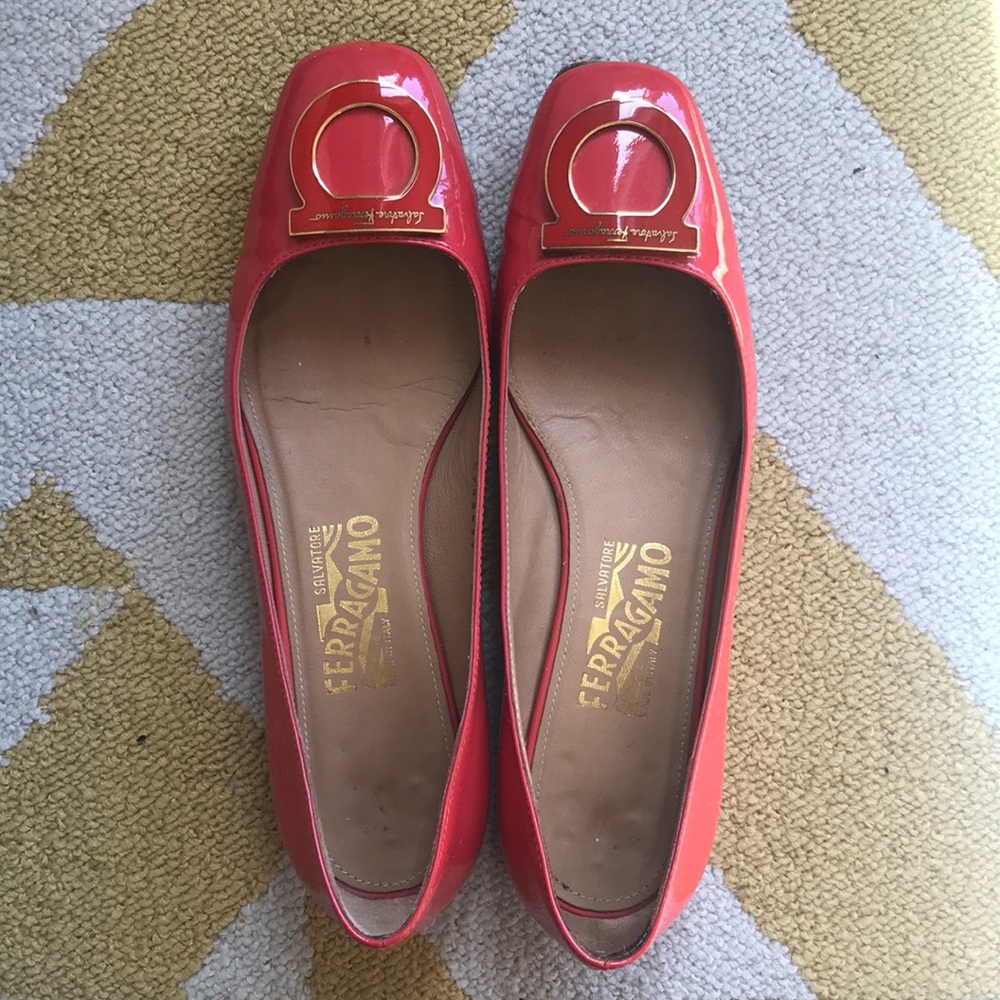 Ferragamo classic flats